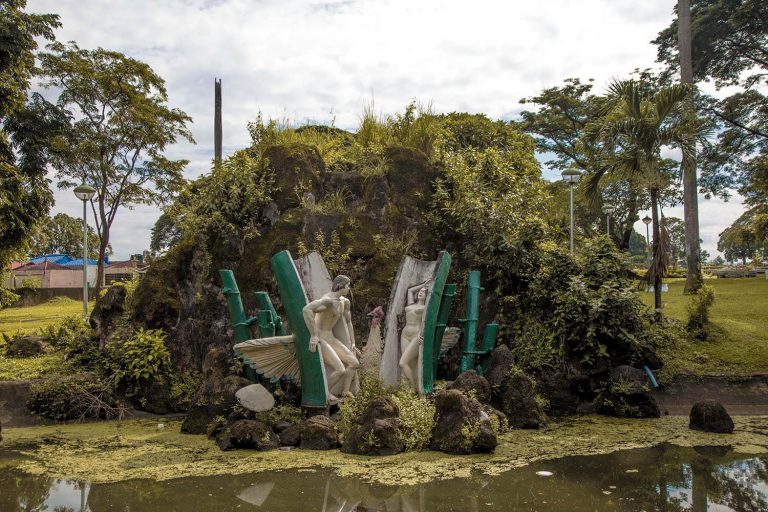 Malakas at Maganda